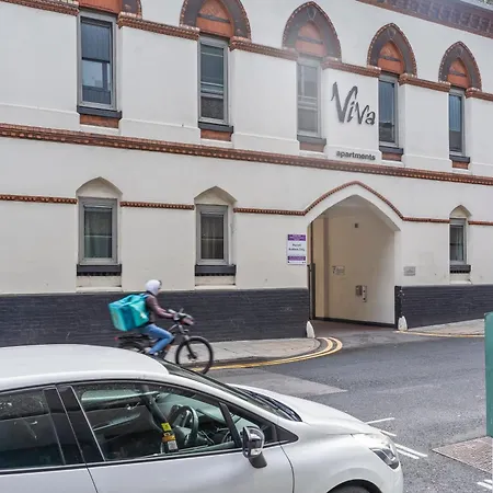 Apartment Heart Of Centre Luxury With Secure Underground Parking *